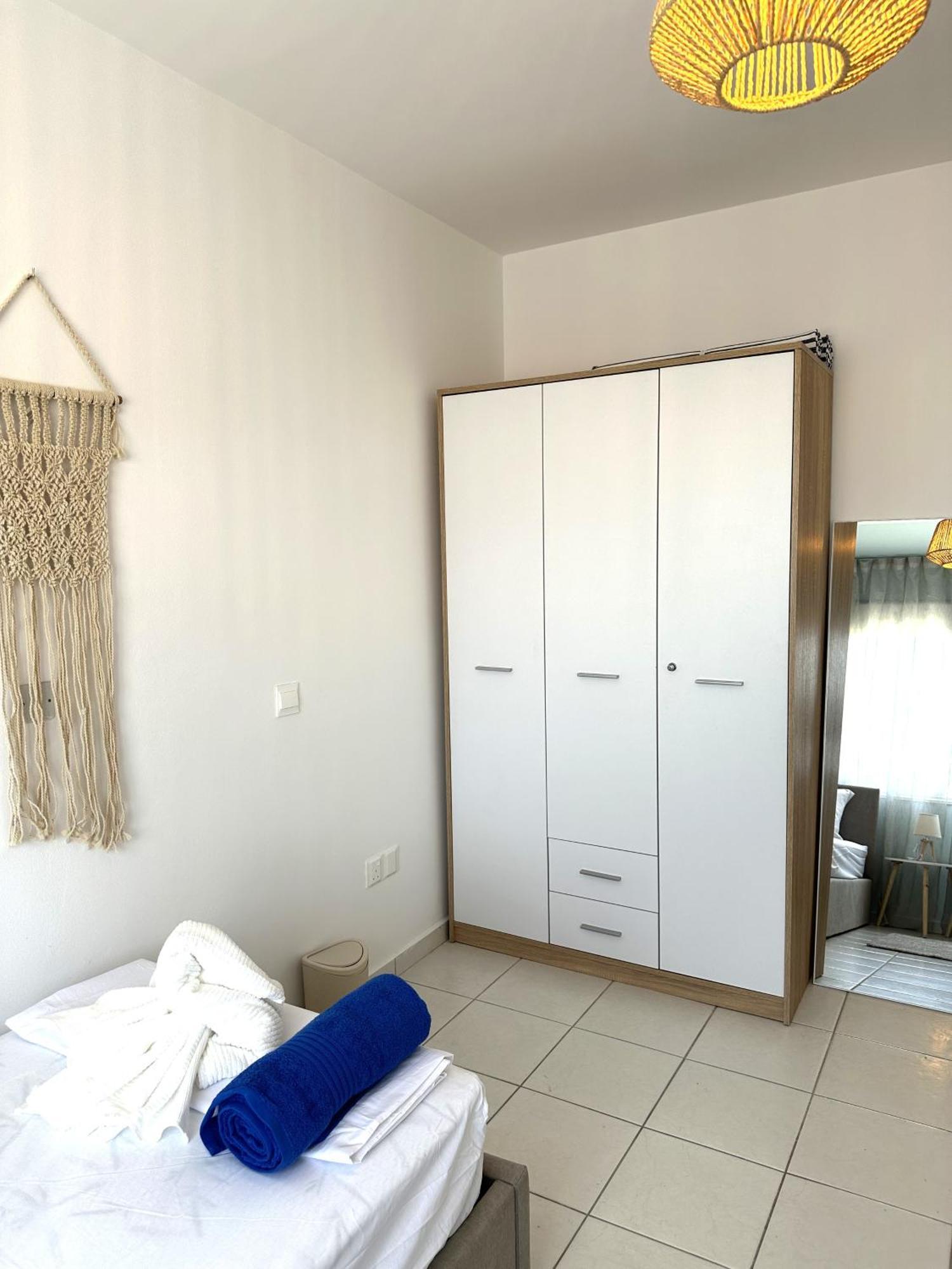 H&O Golden Sun Suite Pafos Dış mekan fotoğraf