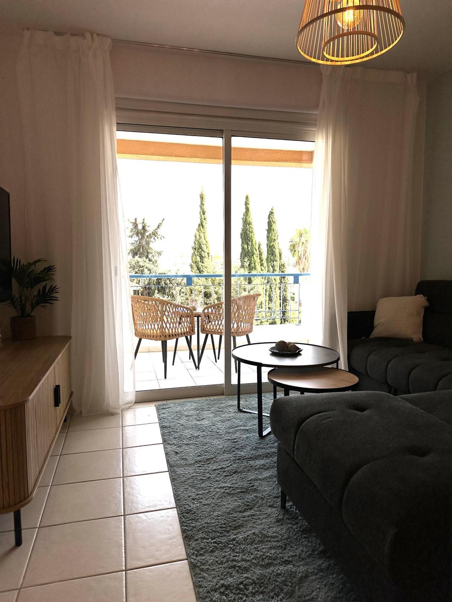 H&O Golden Sun Suite Pafos Dış mekan fotoğraf