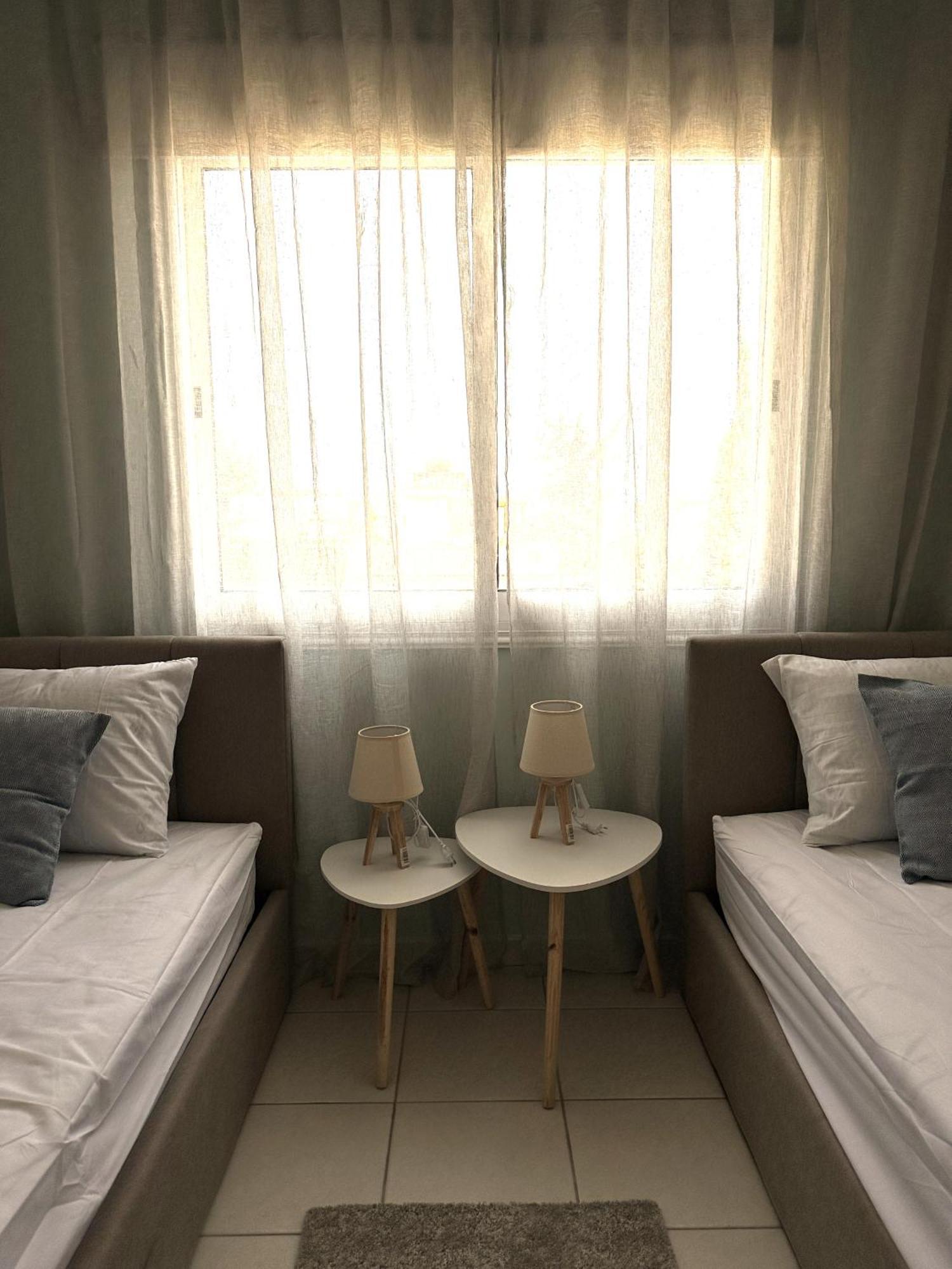 H&O Golden Sun Suite Pafos Dış mekan fotoğraf