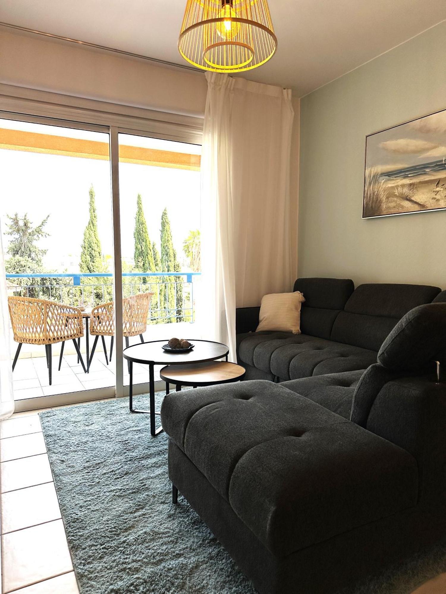 H&O Golden Sun Suite Pafos Dış mekan fotoğraf
