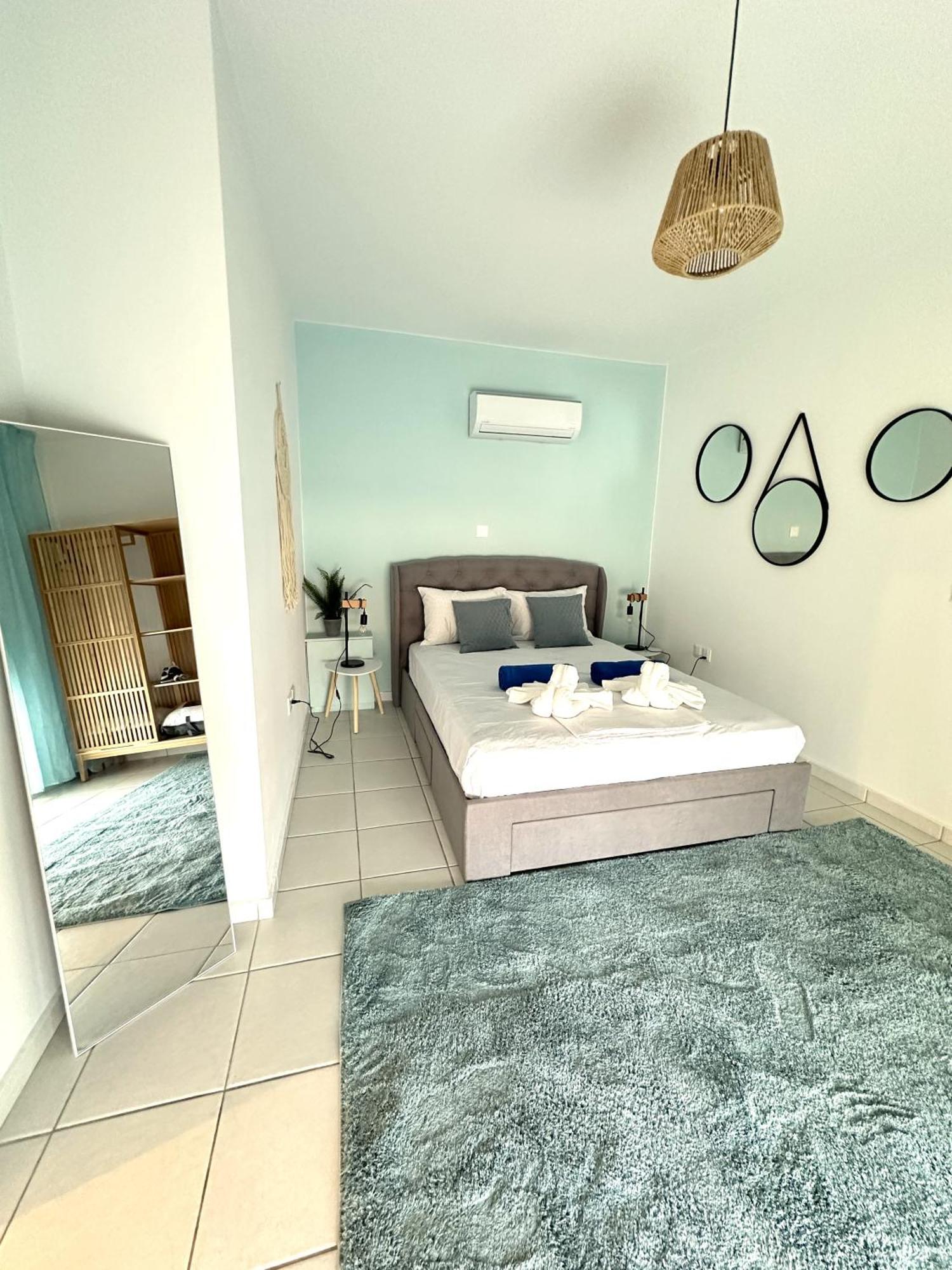 H&O Golden Sun Suite Pafos Dış mekan fotoğraf